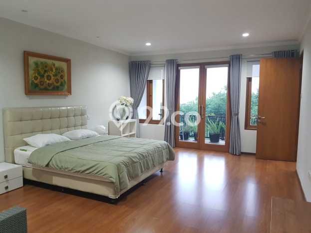 Rumah Premium di Bandung Strategis Kondisi Baik Rumah Premium di Bandung Strategis Kondisi Baik