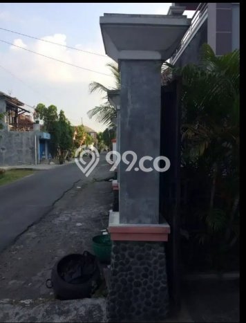 Dijual Cepat Rumah Bagus Siap Huni LB 300m2 di Banyuanyar, Solo Dijual Cepat Rumah Bagus Siap Huni LB 300m2 di Banyuanyar, Solo