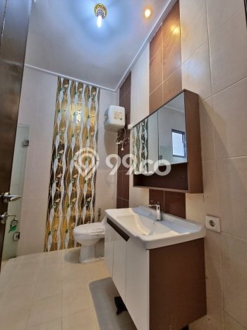 Rumah PREMIUM! area BSD Foresta, Tangerang, LT 180m² LB 280m², HARGA SPESIAL Rumah PREMIUM! area BSD Foresta, Tangerang, LT 180m² LB 280m², HARGA SPESIAL