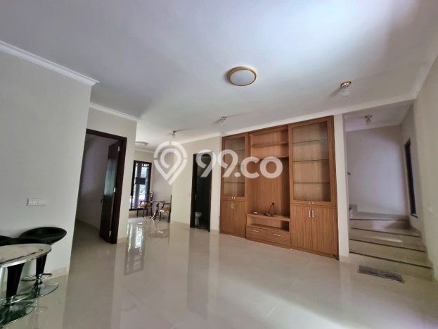 Rumah PREMIUM! area BSD Foresta, Tangerang, LT 180m² LB 280m², HARGA SPESIAL Rumah PREMIUM! area BSD Foresta, Tangerang, LT 180m² LB 280m², HARGA SPESIAL