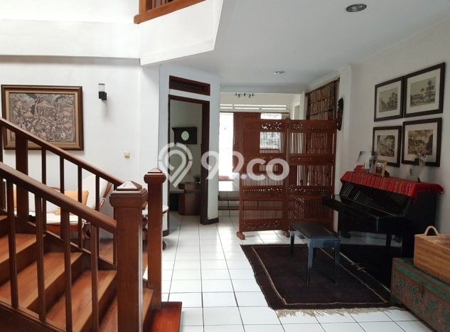 Rumah Luxury Modern Siap Huni di ciumbuleuit Bandung Rumah Luxury Modern Siap Huni di ciumbuleuit Bandung