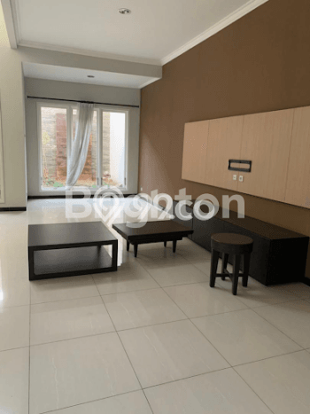 Kesempatan Investasi di Pusat Kota Citraland, Surabaya - LT 210m² Kesempatan Investasi di Pusat Kota Citraland, Surabaya - LT 210m²