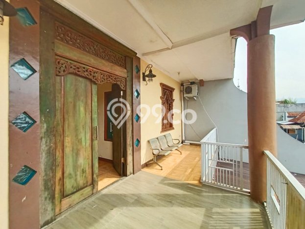 Rumah Modern Cantik 9 KT Siap Huni di Kiaracondong Rumah Modern Cantik 9 KT Siap Huni di Kiaracondong