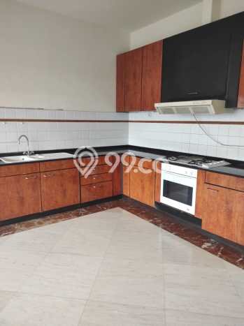 Rumah Siap Pakai area Cipaku, Bandung, Luas 585m2m² LB 600m2m² Rumah Siap Pakai area Cipaku, Bandung, Luas 585m2m² LB 600m2m²