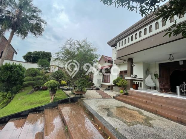 Jual Rumah Luas Elegan Dengan View Cantik di Pandanwangi, Malang Jual Rumah Luas Elegan Dengan View Cantik di Pandanwangi, Malang