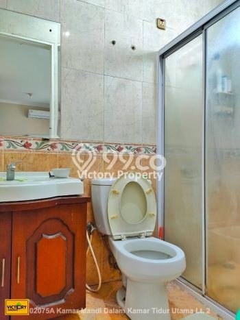 Rumah Luas Asri 3 KT Siap Huni di BSD Victoria Park Lane Tangerang Rumah Luas Asri 3 KT Siap Huni di BSD Victoria Park Lane Tangerang