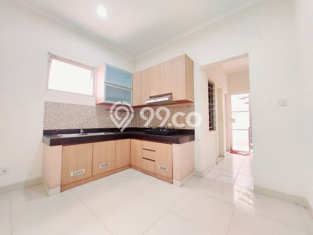 Dijual Rumah Luas Elegan Dengan View Cantik di Gading Serpong, Tangerang Dijual Rumah Luas Elegan Dengan View Cantik di Gading Serpong, Tangerang