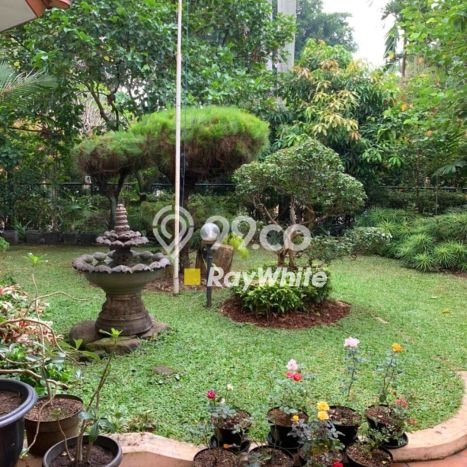 Rumah Luxury Modern Tanpa Renovasi di Lebak Bulus Jakarta Selatan Rumah Luxury Modern Tanpa Renovasi di Lebak Bulus Jakarta Selatan
