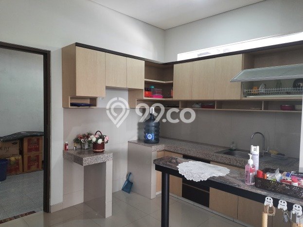 Jual Segera Rumah 4 KT 3 KM di Citraland, Surabaya Jual Segera Rumah 4 KT 3 KM di Citraland, Surabaya