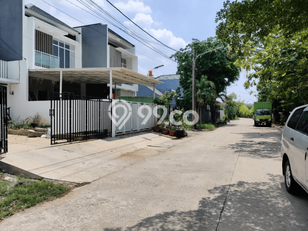 Rumah Strategis Modern Lb 102m2 di Kelapa Gading, Jakarta Utara Rumah Strategis Modern Lb 102m2 di Kelapa Gading, Jakarta Utara