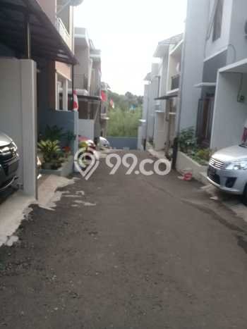 Dijual Rumah 3 Kamar Lokasi Strategis Bagus dan Strategis di Jagakarsa Dijual Rumah 3 Kamar Lokasi Strategis Bagus dan Strategis di Jagakarsa