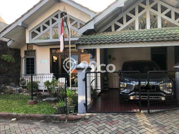 Dijual Rumah 3 Kamar Lokasi Ideal Bagus dan Strategis di Waru Dijual Rumah 3 Kamar Lokasi Ideal Bagus dan Strategis di Waru