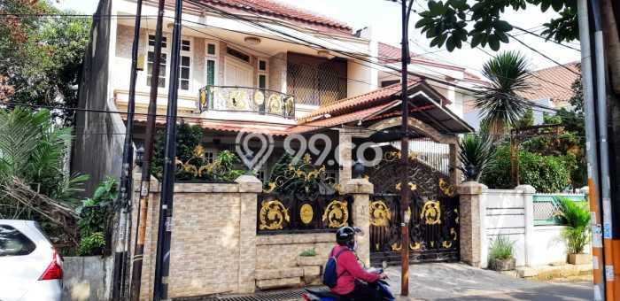 For Sale Rumah Mewah Exclusive di Ciledug, Tangerang For Sale Rumah Mewah Exclusive di Ciledug, Tangerang