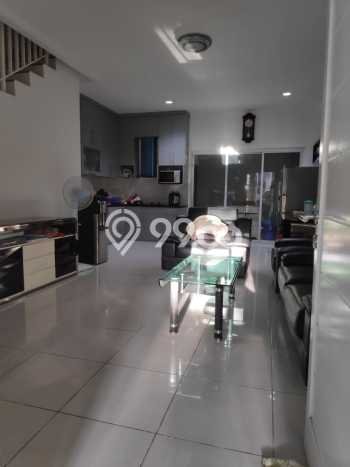 Rumah Strategis Minimalis Lb 135m2 di Kelapa Gading, Jakarta Utara Rumah Strategis Minimalis Lb 135m2 di Kelapa Gading, Jakarta Utara