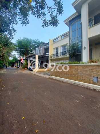 Rumah Luxury Modern Tanpa Renovasi di Pejaten Jakarta Selatan Rumah Luxury Modern Tanpa Renovasi di Pejaten Jakarta Selatan
