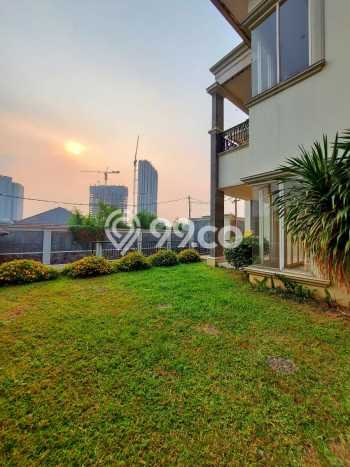 Rumah Luxury Modern Tanpa Renovasi di Pejaten Jakarta Selatan Rumah Luxury Modern Tanpa Renovasi di Pejaten Jakarta Selatan