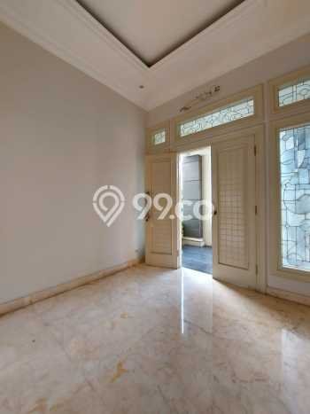 Rumah Luxury Modern Tanpa Renovasi di Pejaten Jakarta Selatan Rumah Luxury Modern Tanpa Renovasi di Pejaten Jakarta Selatan