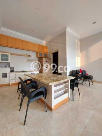 Rumah Luxury Modern Tanpa Renovasi di Pejaten Jakarta Selatan Rumah Luxury Modern Tanpa Renovasi di Pejaten Jakarta Selatan