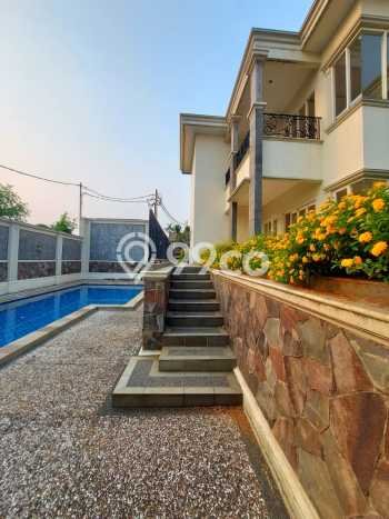 Rumah Luxury Modern Tanpa Renovasi di Pejaten Jakarta Selatan Rumah Luxury Modern Tanpa Renovasi di Pejaten Jakarta Selatan