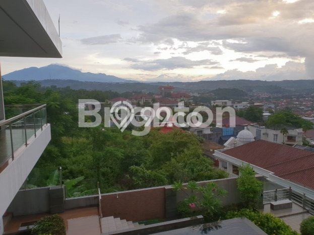 Hot Offer Hunian Premium Ideal dan Luas di Gajah Mungkur, Semarang Hot Offer Hunian Premium Ideal dan Luas di Gajah Mungkur, Semarang