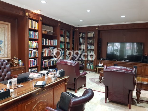 Jual Rumah Mewah Megah Dengan View Eksklusif di Kemang, Jakarta Selatan Jual Rumah Mewah Megah Dengan View Eksklusif di Kemang, Jakarta Selatan