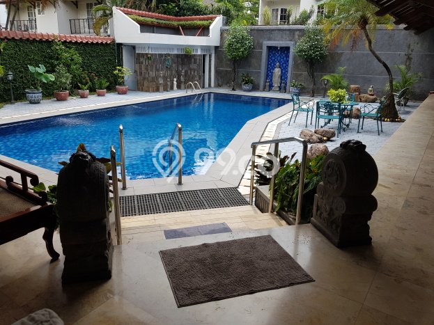 Jual Rumah Mewah Megah Dengan View Eksklusif di Kemang, Jakarta Selatan Jual Rumah Mewah Megah Dengan View Eksklusif di Kemang, Jakarta Selatan