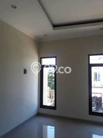 Dijual Rumah 4 Kamar Lokasi Ideal Nyaman dan Strategis di Antapani Dijual Rumah 4 Kamar Lokasi Ideal Nyaman dan Strategis di Antapani