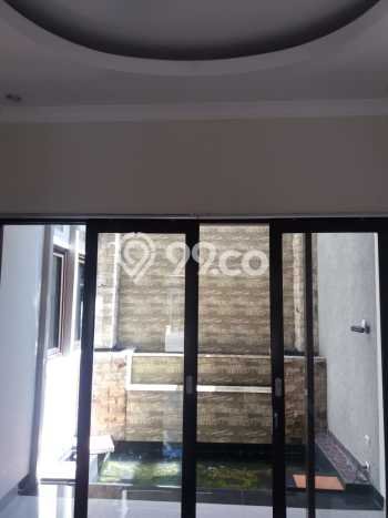 Dijual Rumah 4 Kamar Lokasi Ideal Nyaman dan Strategis di Antapani Dijual Rumah 4 Kamar Lokasi Ideal Nyaman dan Strategis di Antapani