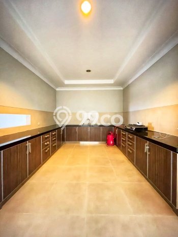 Jual Rumah Luas Elegan Dengan View Eksklusif di Pondok Indah, Jakarta Selatan Jual Rumah Luas Elegan Dengan View Eksklusif di Pondok Indah, Jakarta Selatan