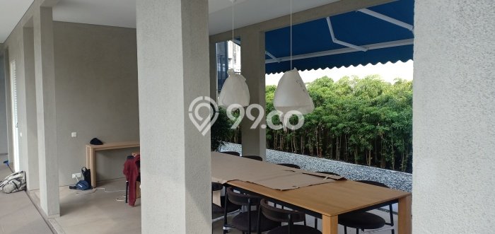 Rumah Mewah LB 517m2 Siap Huni Desain Elegan di Dago, Bandung Rumah Mewah LB 517m2 Siap Huni Desain Elegan di Dago, Bandung