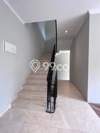 Kesempatan Memiliki Rumah LT 206m² / LB 460m² di Bintaro, Dekat Pusat Kota, Tangerang Selatan Kesempatan Memiliki Rumah LT 206m² / LB 460m² di Bintaro, Dekat Pusat Kota, Tangerang Selatan