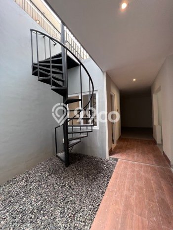 Kesempatan Memiliki Rumah LT 206m² / LB 460m² di Bintaro, Dekat Pusat Kota, Tangerang Selatan Kesempatan Memiliki Rumah LT 206m² / LB 460m² di Bintaro, Dekat Pusat Kota, Tangerang Selatan