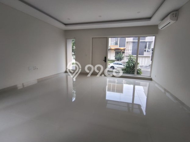 Rumah Asri di Serpong, 4 KT, Free Macet Rumah Asri di Serpong, 4 KT, Free Macet