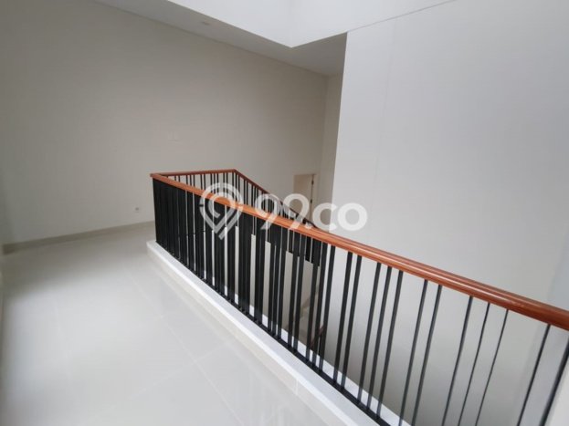 Rumah Asri di Serpong, 4 KT, Free Macet Rumah Asri di Serpong, 4 KT, Free Macet