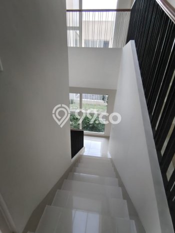 Rumah Asri di Serpong, 4 KT, Free Macet Rumah Asri di Serpong, 4 KT, Free Macet