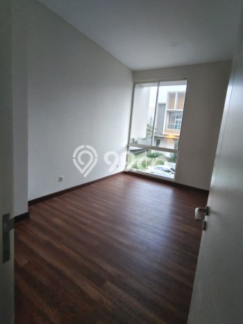 Rumah Asri di Serpong, 4 KT, Free Macet Rumah Asri di Serpong, 4 KT, Free Macet