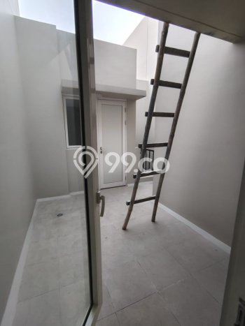Rumah Asri di Serpong, 4 KT, Free Macet Rumah Asri di Serpong, 4 KT, Free Macet