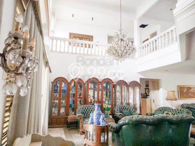 Rumah Luxury Modern Tanpa Renovasi di Kemang Jakarta Selatan Rumah Luxury Modern Tanpa Renovasi di Kemang Jakarta Selatan