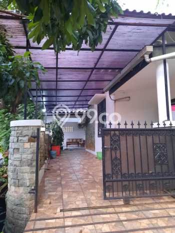 Rumah Elit Modern Siap Huni di Bintaro Tangerang Selatan Rumah Elit Modern Siap Huni di Bintaro Tangerang Selatan