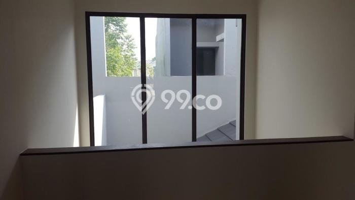 Rumah Luxury Modern Siap Huni di BSD Eminent Tangerang Rumah Luxury Modern Siap Huni di BSD Eminent Tangerang