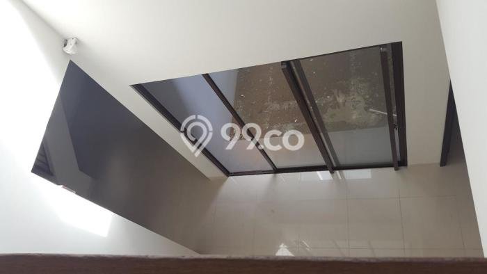 Rumah Luxury Modern Siap Huni di BSD Eminent Tangerang Rumah Luxury Modern Siap Huni di BSD Eminent Tangerang