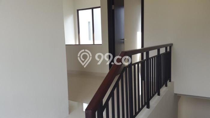 Rumah Luxury Modern Siap Huni di BSD Eminent Tangerang Rumah Luxury Modern Siap Huni di BSD Eminent Tangerang