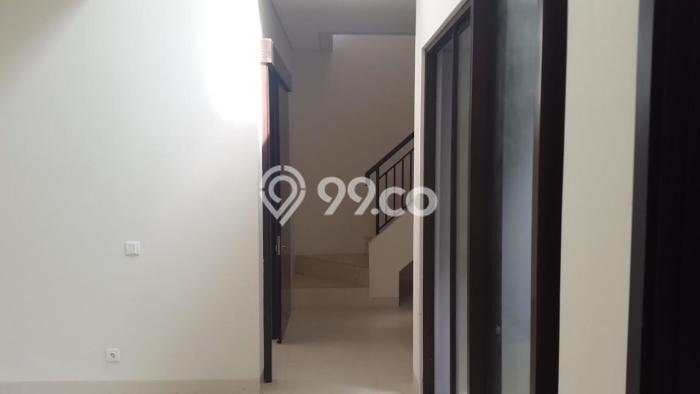 Rumah Luxury Modern Siap Huni di BSD Eminent Tangerang Rumah Luxury Modern Siap Huni di BSD Eminent Tangerang