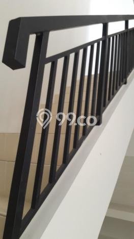 Rumah Luxury Modern Siap Huni di BSD Eminent Tangerang Rumah Luxury Modern Siap Huni di BSD Eminent Tangerang