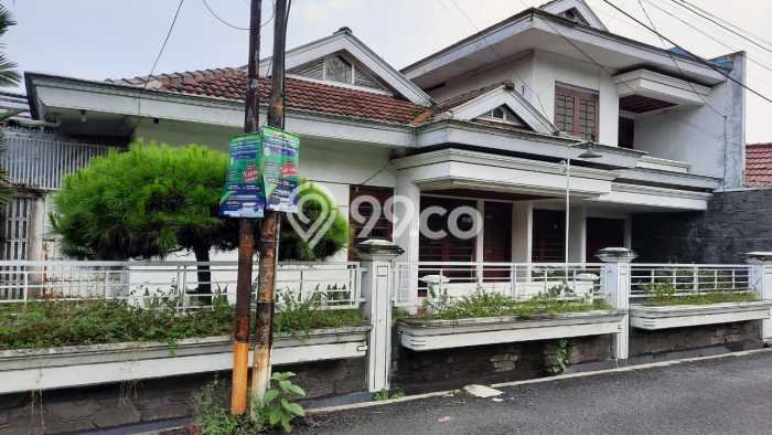 Hunian Mewah LB 277m2 Siap Pakai Desain Elegan di Buah Batu, Bandung Hunian Mewah LB 277m2 Siap Pakai Desain Elegan di Buah Batu, Bandung