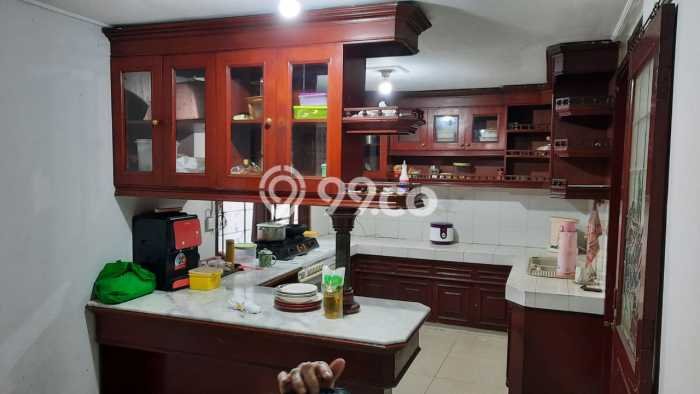Hunian Mewah LB 277m2 Siap Pakai Desain Elegan di Buah Batu, Bandung Hunian Mewah LB 277m2 Siap Pakai Desain Elegan di Buah Batu, Bandung