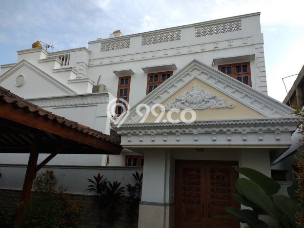 For Sale Rumah Mewah Exclusive di Banyuanyar, Solo For Sale Rumah Mewah Exclusive di Banyuanyar, Solo