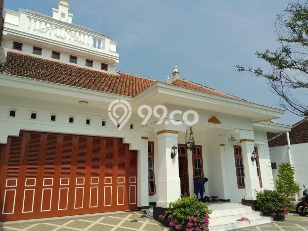 Dijual Rumah Mewah Exclusive di Banyuanyar, Solo Dijual Rumah Mewah Exclusive di Banyuanyar, Solo