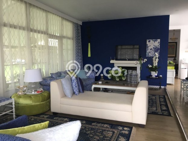 Rumah Mewah LB 420m2 Siap Pakai Desain Elegan di Lembang, Bandung Rumah Mewah LB 420m2 Siap Pakai Desain Elegan di Lembang, Bandung