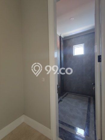 Rumah Mewah Siap Huni LT 318m2 di Kebayoran Baru, Jakarta Selatan Rumah Mewah Siap Huni LT 318m2 di Kebayoran Baru, Jakarta Selatan